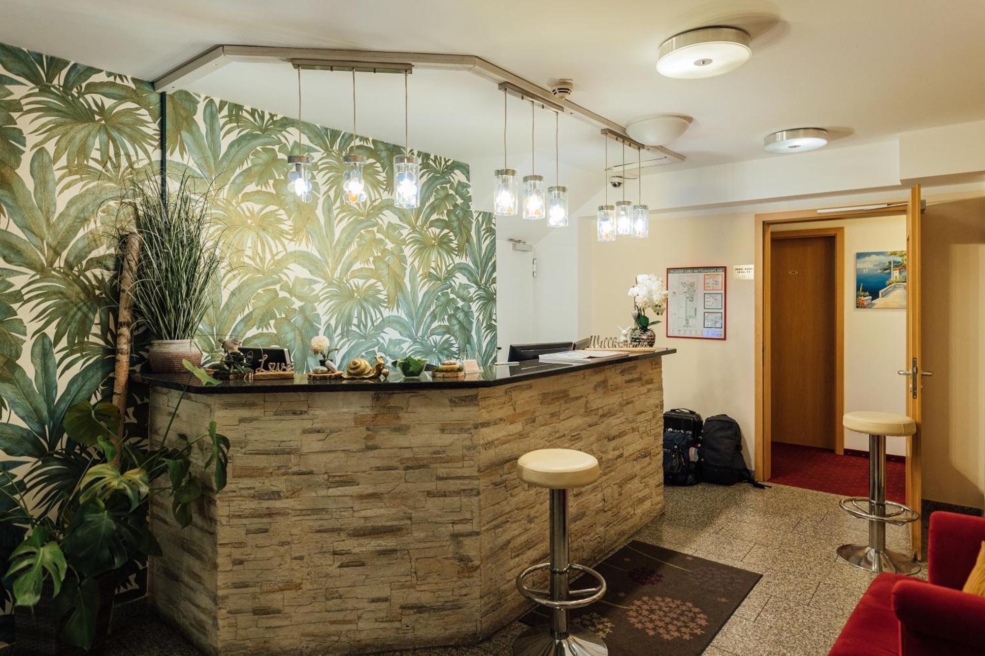 Hotel Andra Muenchen Экстерьер фото