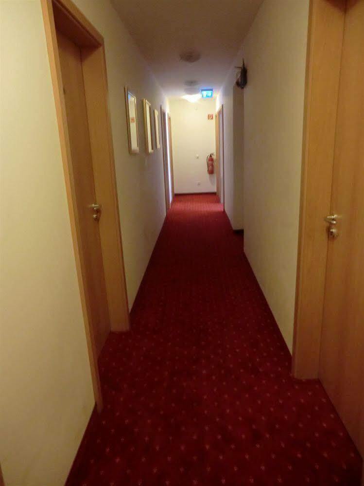 Hotel Andra Muenchen Экстерьер фото